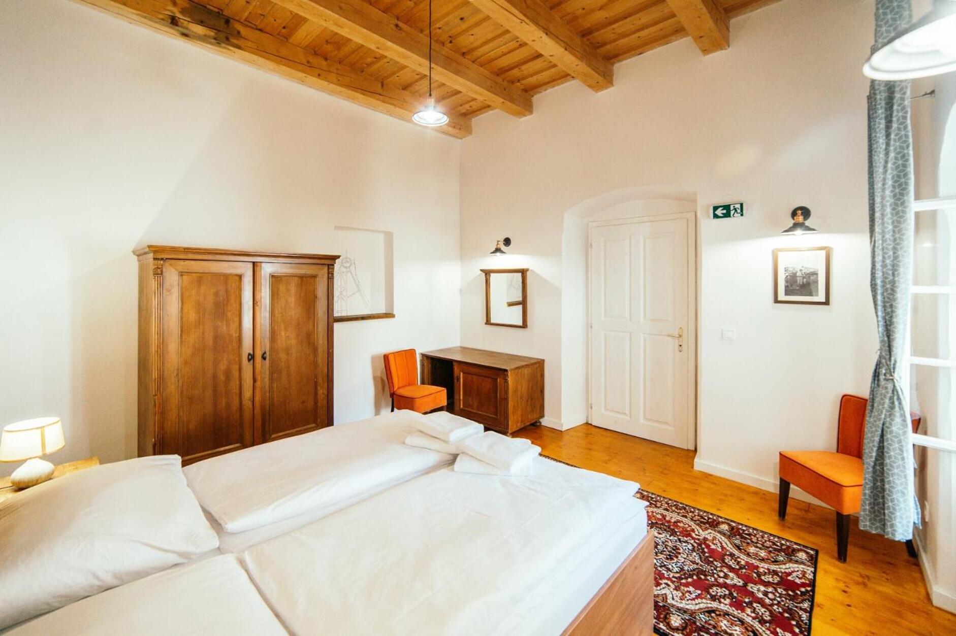 Cosmopolitan* Hostel Banska Stiavnica