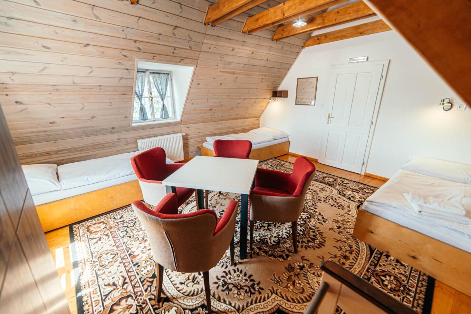 Hostel Cosmopolitan* Banska Stiavnica