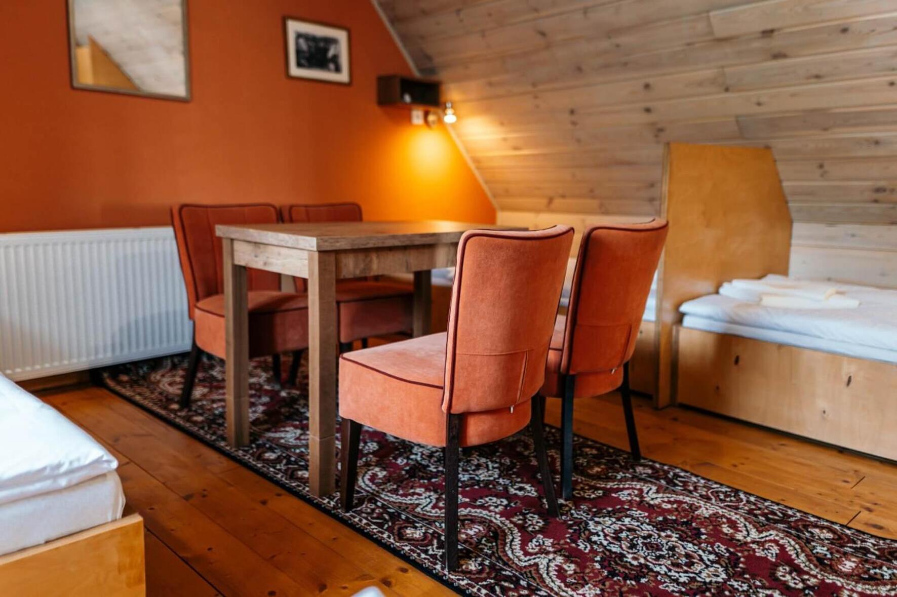 Cosmopolitan* Banska Stiavnica
